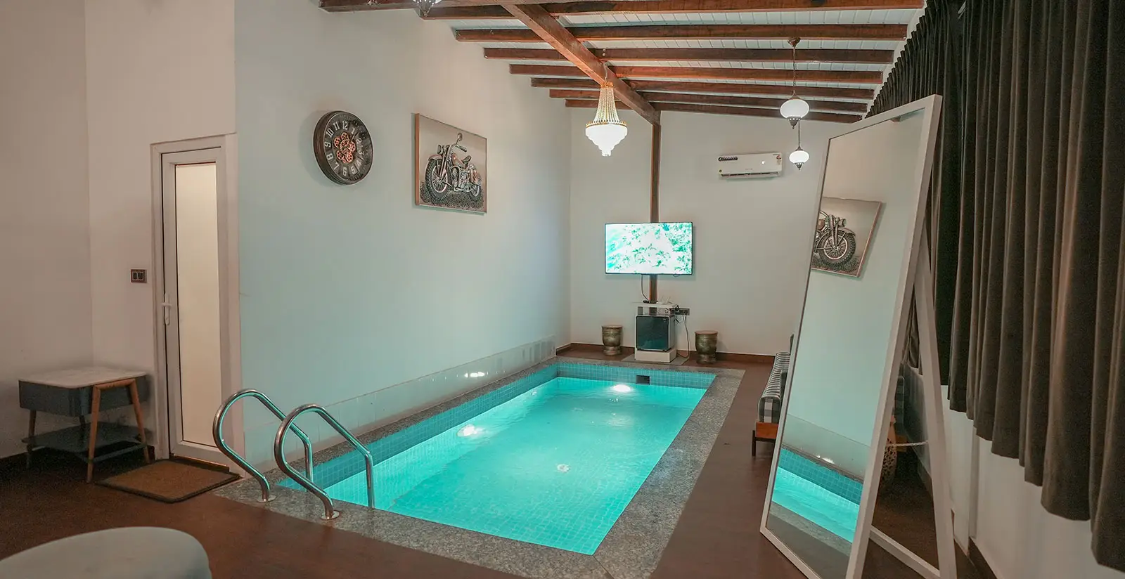 private pool rooms in goa