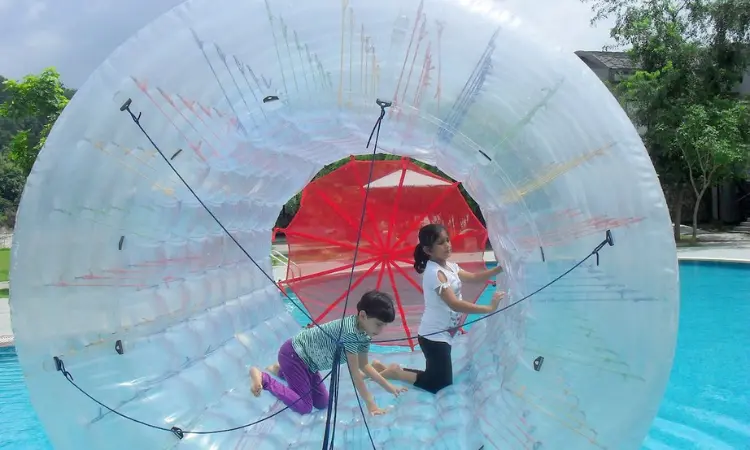 Aqua Zorbing & Zoccer